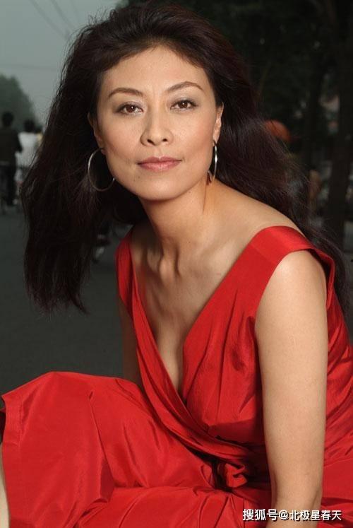 岳红女儿当场爆料视频,岳红女儿现场揭露惊人真相！  第3张